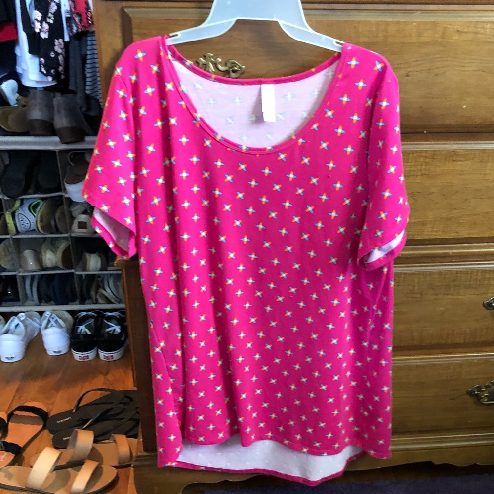 Lularoe Classic Tee